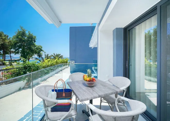 Nautilus Iii Aparthotel Potos