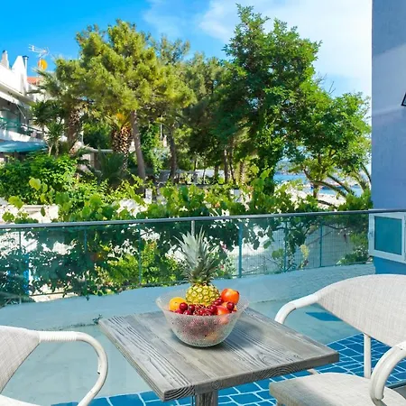 Nautilus Iii Aparthotel *