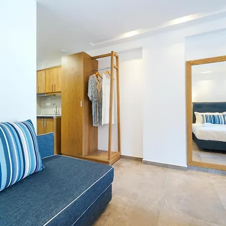 Nautilus Iii Lejlighedshotel 3*