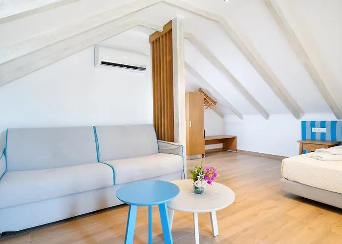 Apartahotel Nautilus Iii